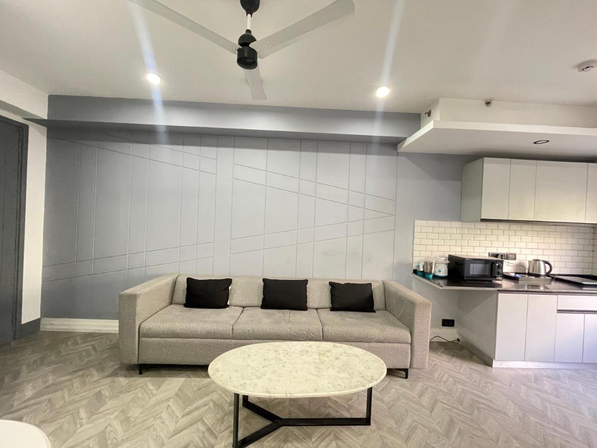 Bedchambers Serviced Apartments, Mg Road Gurgaon Ngoại thất bức ảnh